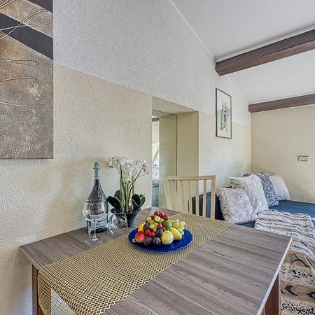Old Town Apartments In Umag Kültér fotó