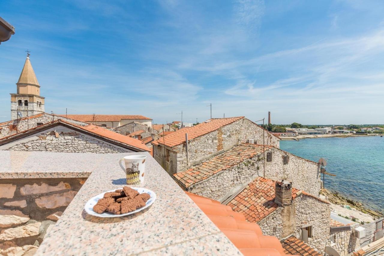 Old Town Apartments In Umag Kültér fotó